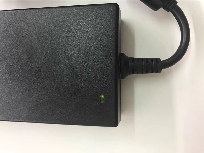 Adaptador AC Delta ADP-180MB K - Laptop Charger avaliação e preço